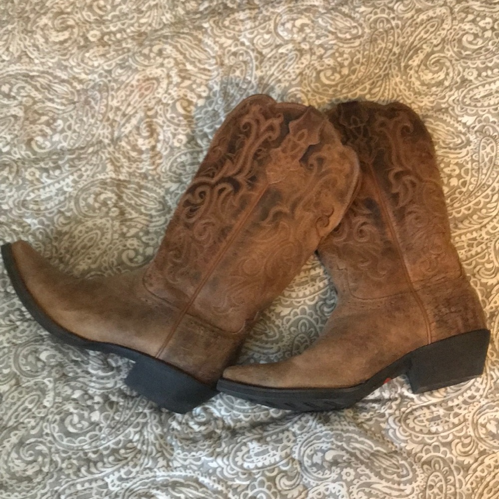 Justin women’s boots size 8.5